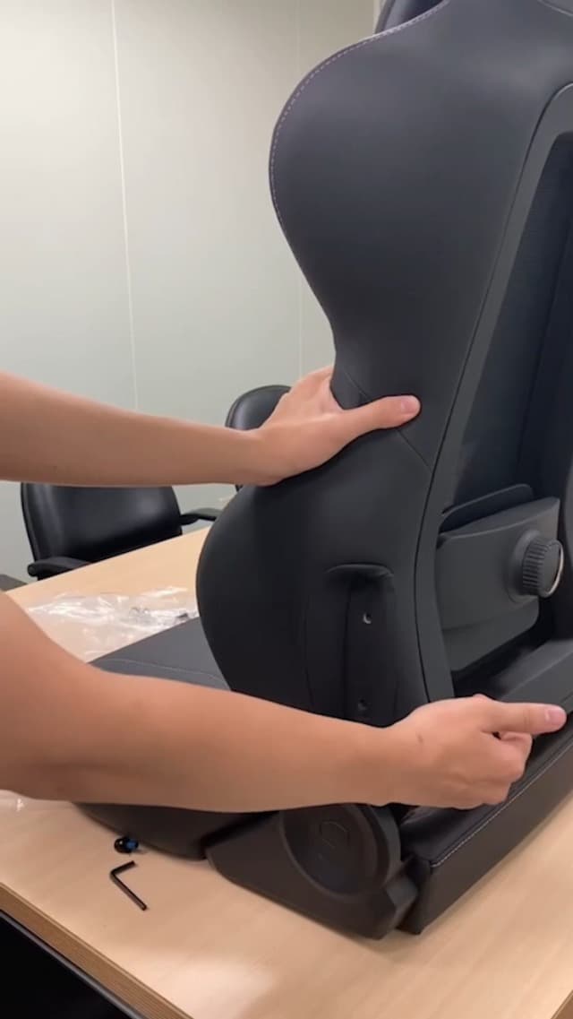 Cooler Master Hybrid 1 Ergonomic Gaming Chair MuscleFlex® Mesh, Cold-Molded Foam, Steel Frame | Aluminum Base. 180 Reclining, Adjustable Lumbar Support | Gas Lift, 360° Swivel for PC Game | Office