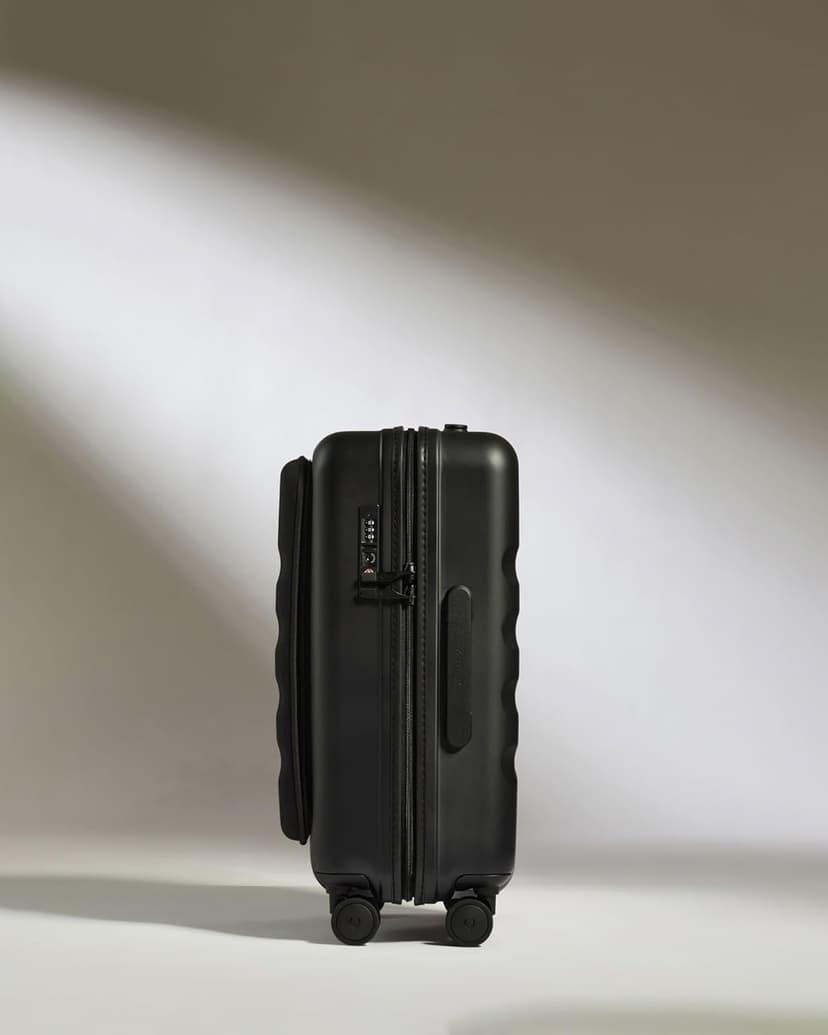 Icon Stripe Hardside Carry On Luggage with Pocket, 21.7x15.7x9.4 Inch, 47L - Lightweight, 4 Spinner Wheels, Adjustable Handle, External Front Pocket, Small Suitcase, TSA Lock - Black
