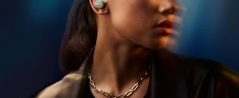 Bowers & Wilkins Pi8 Wireless Earbuds (Midnight Blue), in-Ear Bluetooth Earphones with Qualcomm Chipset & aptX Lossless, Active Noise Cancelling Earbuds, 3 Built-in Mics, 15-Min Quick Charging