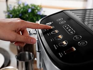 De'Longhi Magnifica Evo Automatic Espresso & Coffee Machine with Manual Milk Frother, Built-in Grinder & Auto-Clean Function - For Latte, Cappuccino, Americano, Iced Coffee, ECAM29043SB