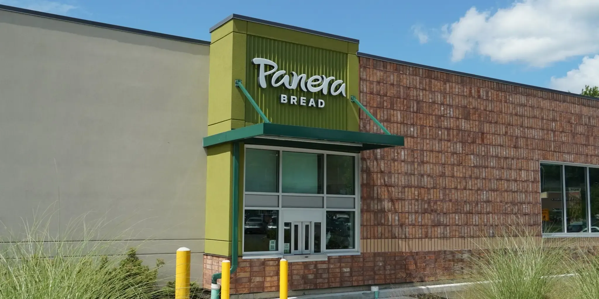 Panera Bread restaurant exterior